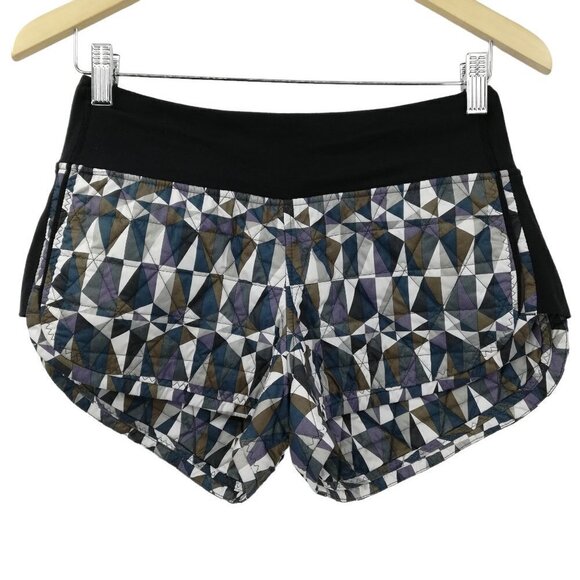 Lululemon Hot Cheeks Pull On Quilted Shorts Size 6? Stained Glass Love Neutral - Picture 1 of 11